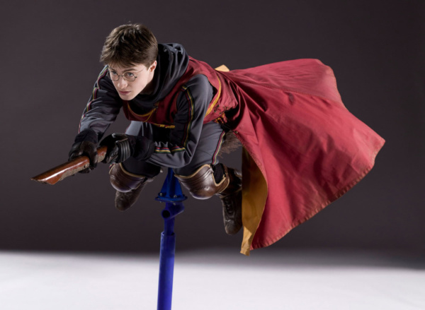 Portrait of Harry Potter in Quidditch robes — Harry Potter Fan Zone