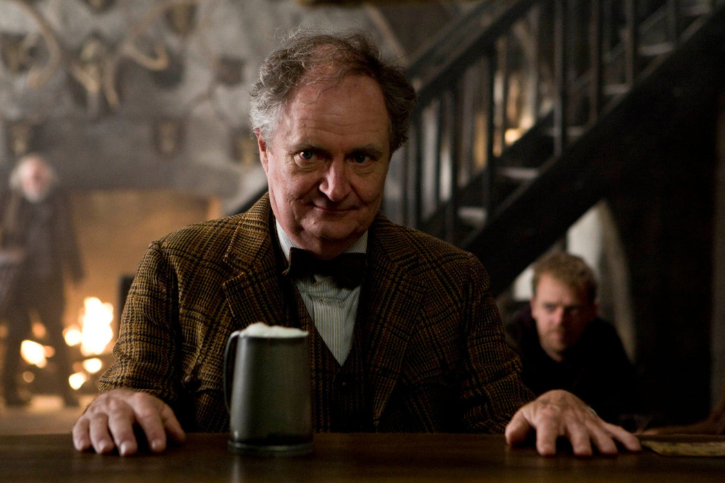 Horace Slughorn At The Three Broomsticks — Harry Potter Fan Zone