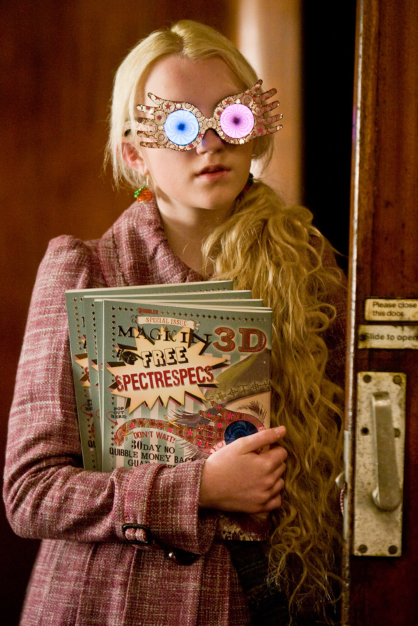 Luna Lovegood with The Quibbler — Harry Potter Fan Zone