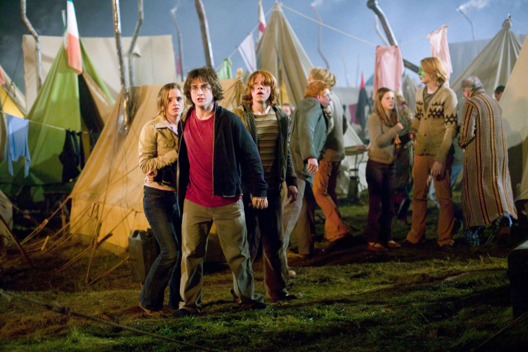 Harry, Ron and Hermione after the Quidditch World Cup — Harry Potter Fan Zone